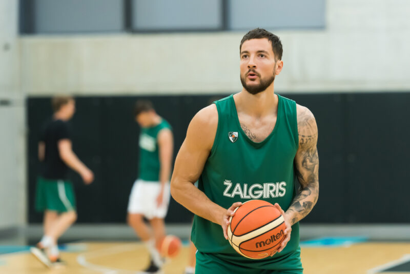 J. Lauvergne'ui patinka Kaune