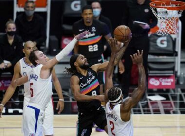 Spurs ekipa šventė pergalę