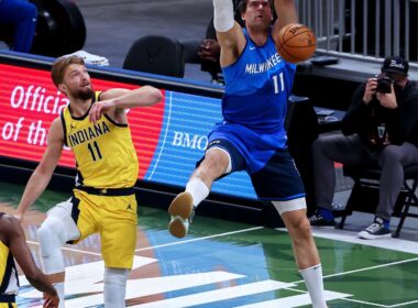 "Bucks" nusšlavė "Pacers"