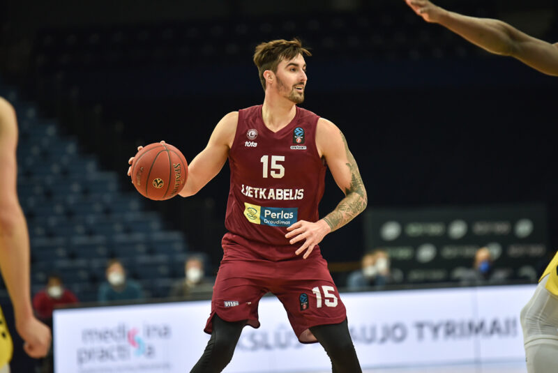 T. Barniesas paliko „Lietkabelį"