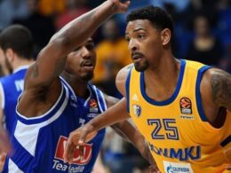 J. Mickey palieka Rusiją