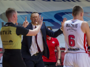 Rytas šventė pergalė. Juventus protestuoja