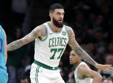 V. Poirier atsidūrė karališkajame klube