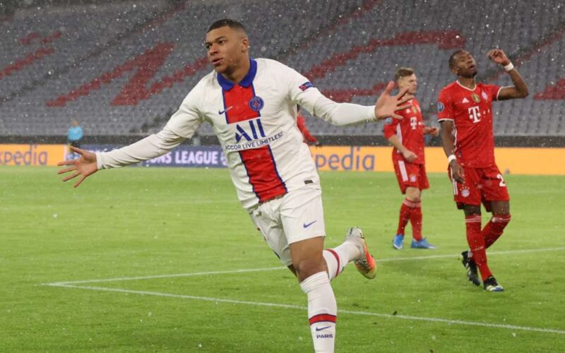 „Bayern" neatlaikė PSG grėsmės