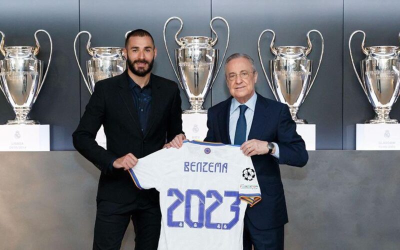 Benzema dar bent du metus gins „Real" garbę