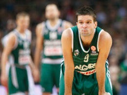 Kalnietis džiaugiasi sugrįžęs namo