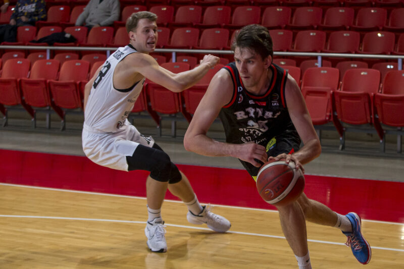 Ivanauskas keliasi į Prienus