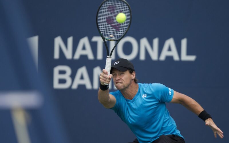 R.Berankis pergalingai pradėjo Daviso taurės startą
