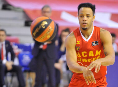 M. Townesas savo vertę bandys įrodyti Pasvalyje