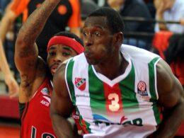 J. Palacioso dienos Izmyre