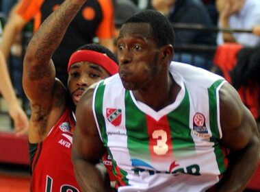 J. Palacioso dienos Izmyre