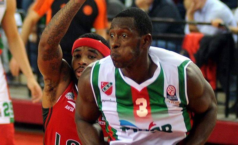 J. Palacioso dienos Izmyre