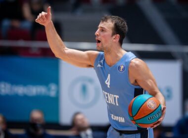 K. Pangosas keliasi už Atlanto