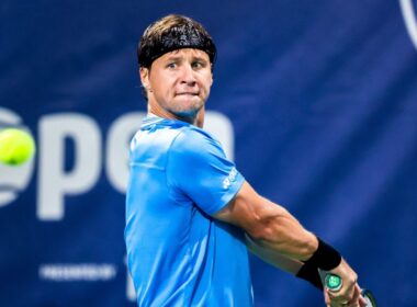 R.Berankis su A.Sitaku pergalingai pradėjo ATP 250 turnyrą