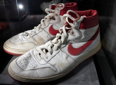 1,47 mln. dolerių kainavusi sportinių batelių pora