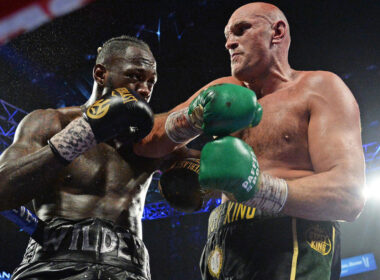 Tyson Fury laimėjo trilogiją prieš D.Wilderį