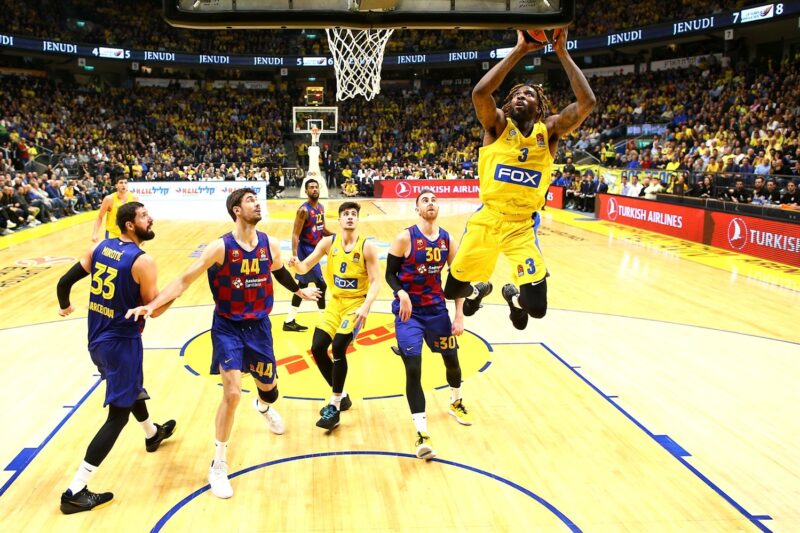 Šaro sėkmė baigėsi Tel Avive