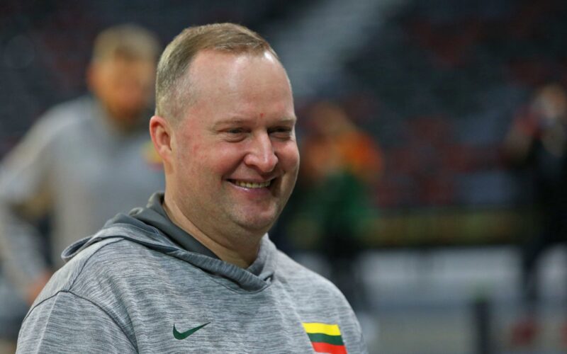 K.Maksvytis atskleidė kortas