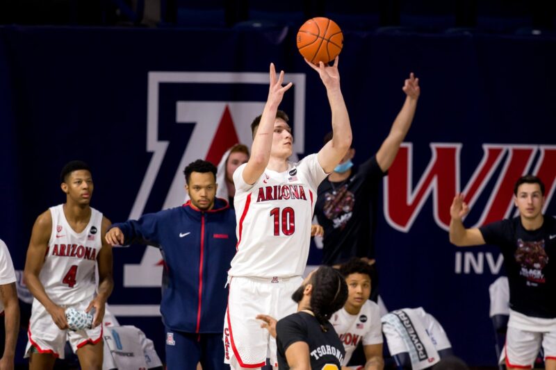 Ą. Tubelis toliau spindi NCAA