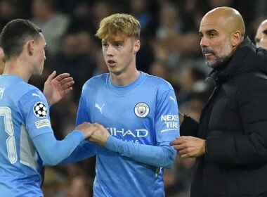 Anglijos derbyje triumfavo "Man City"