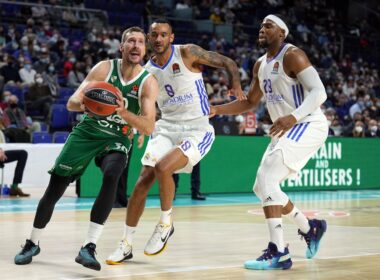 Zoranas Dragičius veržiasi per „Real" gynybos spąstus