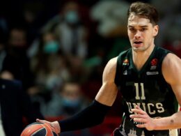 M. Hezonja su kamuoliu