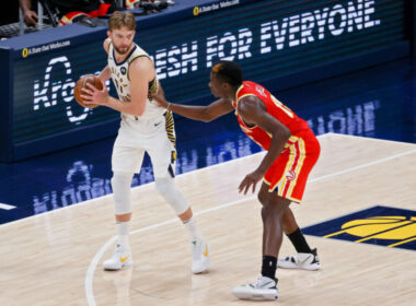 D. Sabonis su kamuoliu